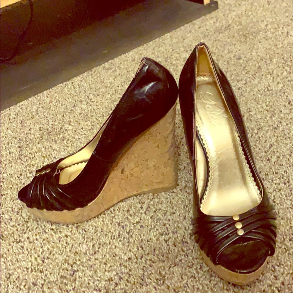 Black Wedges gold accents